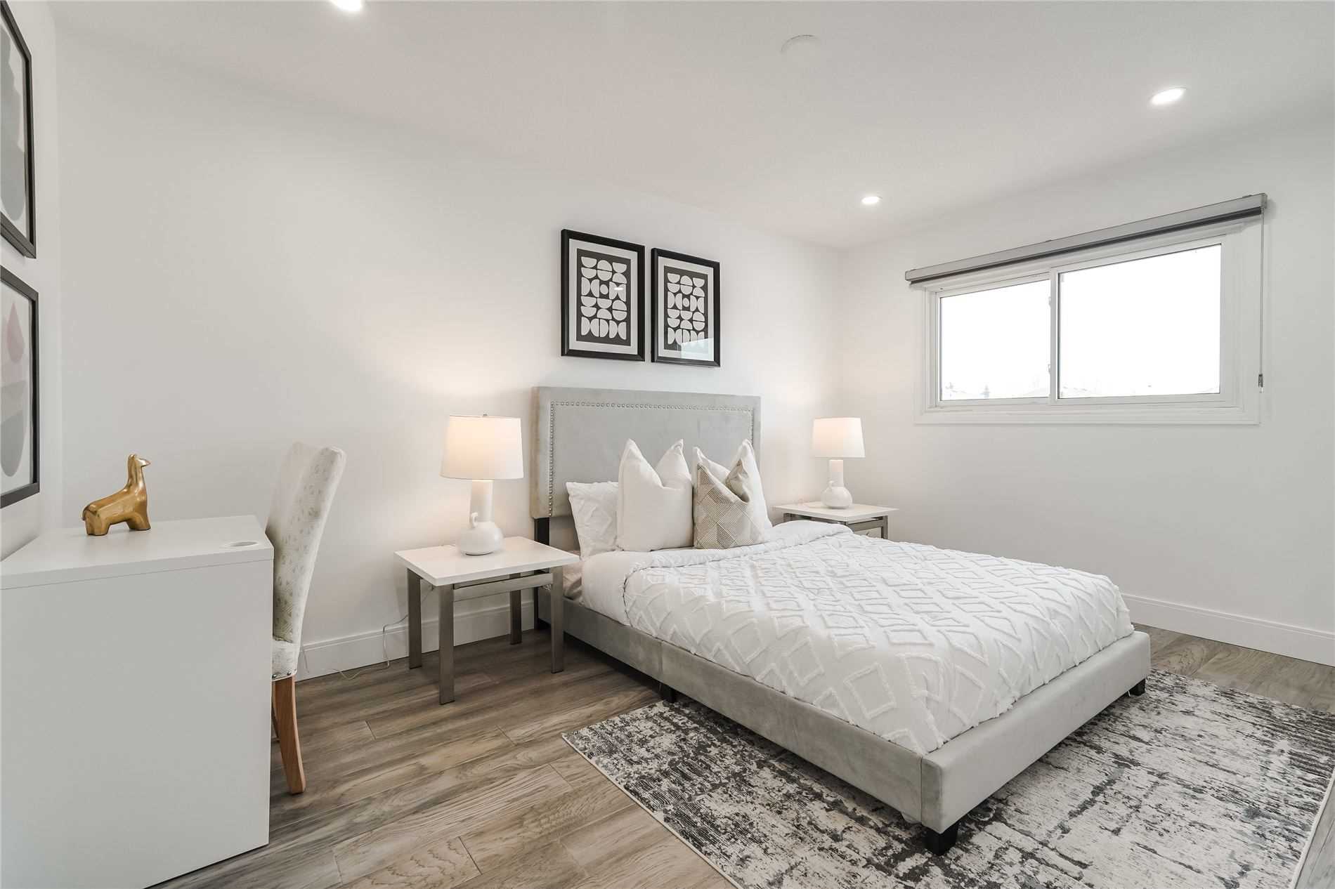 Renovated house photograph 29